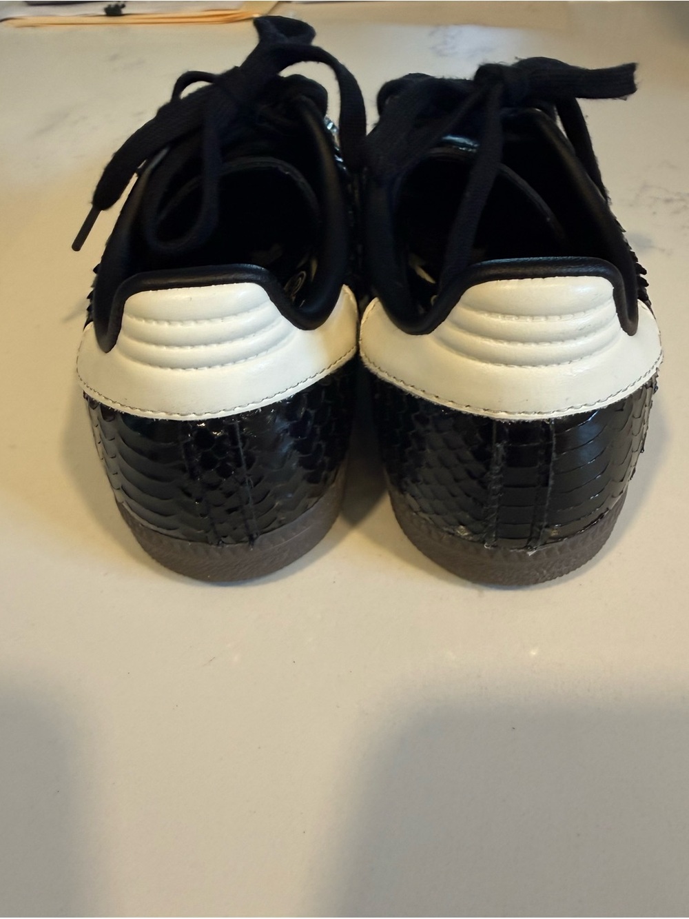 2 PAIRS- Womens Adidas Samba OG - Picture 5 of 10